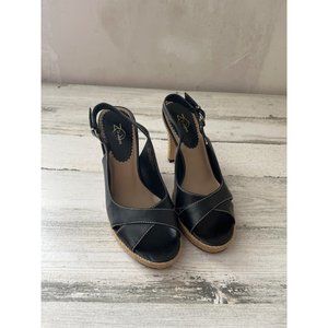Z Universe Palmetto woman’s sling back diver buckle high heels size 7M